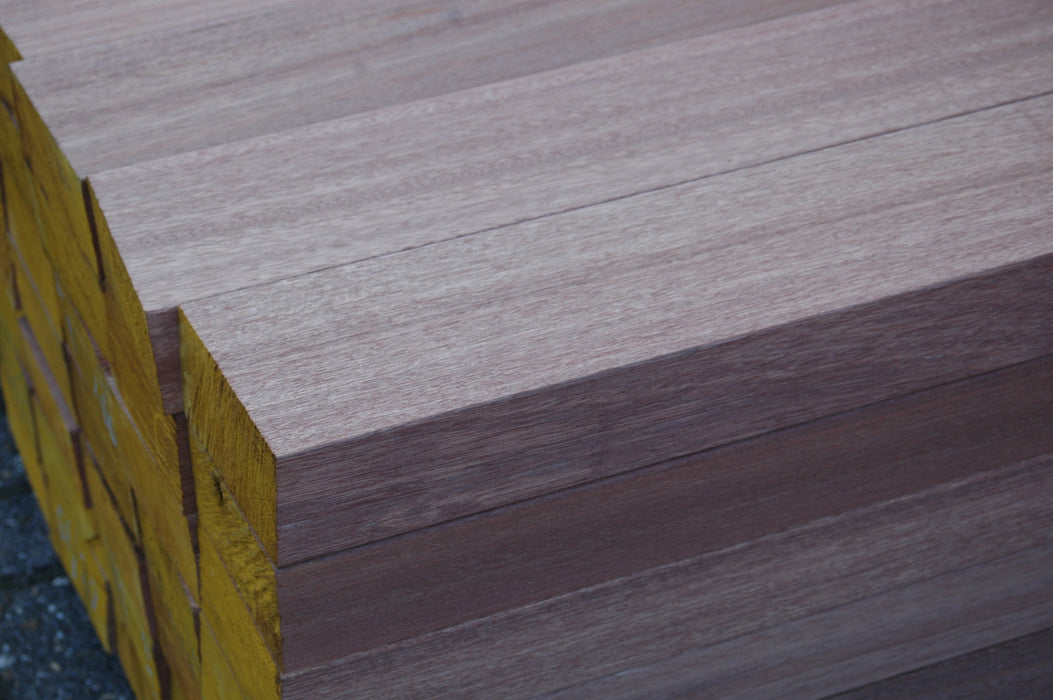 Meranti geschaafd 19x140mm 305cm