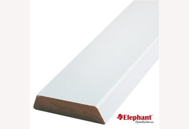 Meranti koplat 12x68mm 490cm gegrond architraaf (schuin)