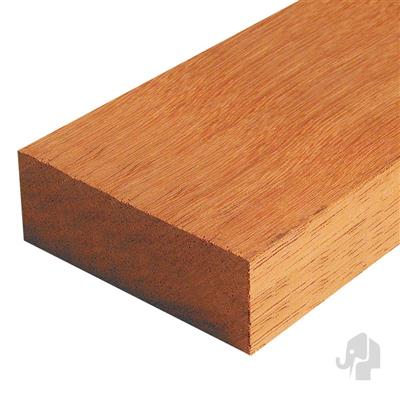 Meranti geschaafd 28x140mm 490cm