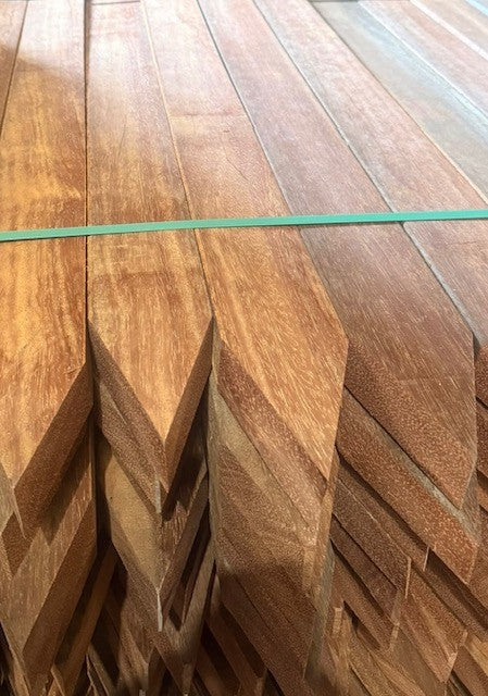 Hardhout 45x90mm 100cm geschaafd met punt OP=OP