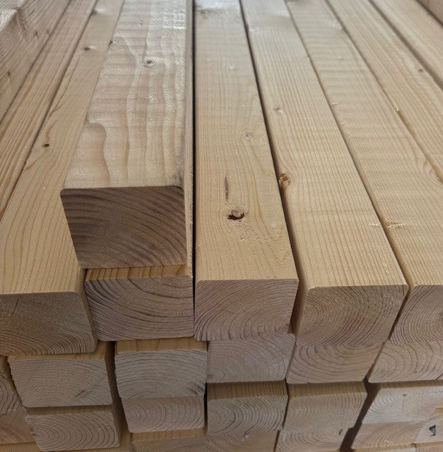 Vuren 70x70mm 450cm geschaafd 4 ronde hoeken