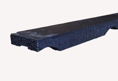 Ventilatielat 21x45mm 420cm zwart vuren / achterhout