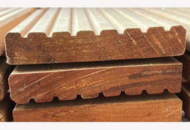 Vlonderplank 25x140mm 490cm hardhout OP=OP