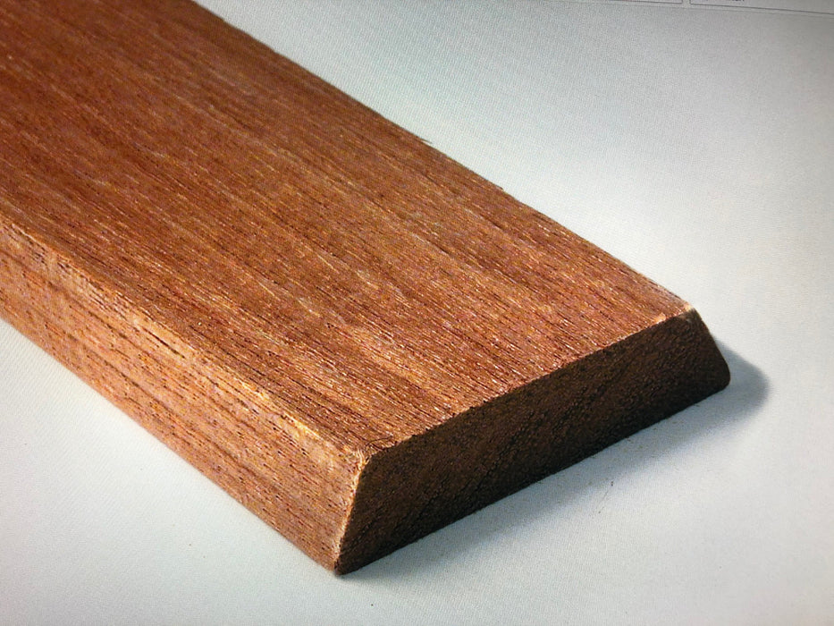 Meranti koplat 16x45mm 305cm volhout architraaf (schuin)
